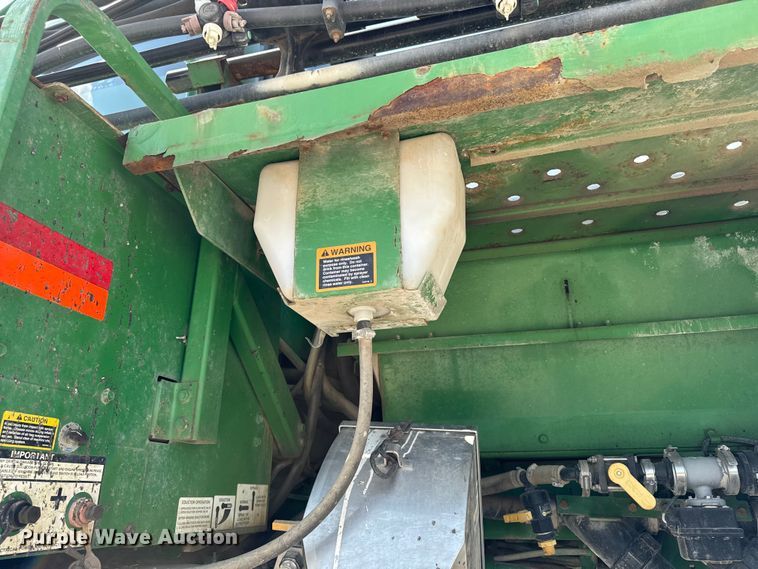 image for item DM5475 2011 John Deere 4730 sprayer
