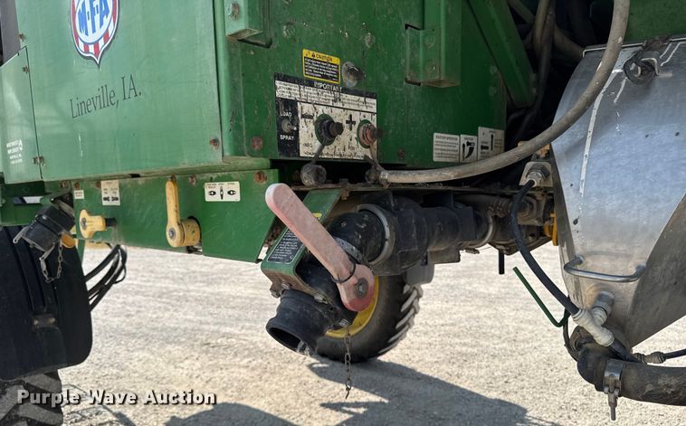 image for item DM5475 2011 John Deere 4730 sprayer