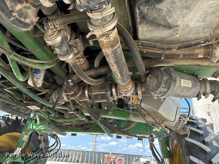 image for item DM5475 2011 John Deere 4730 sprayer