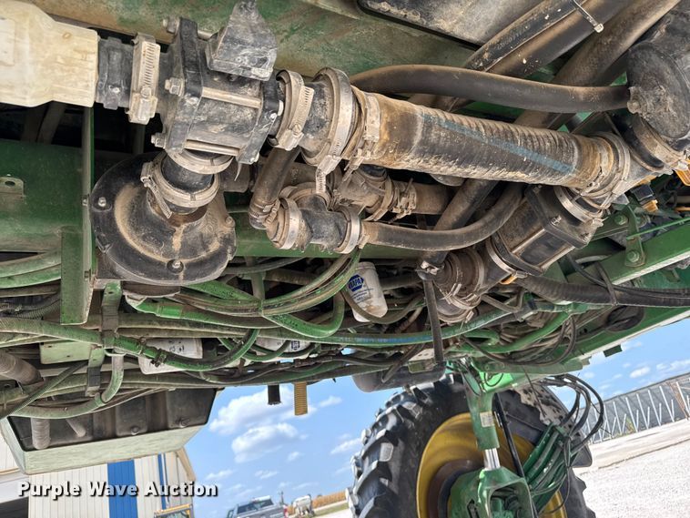 image for item DM5475 2011 John Deere 4730 sprayer