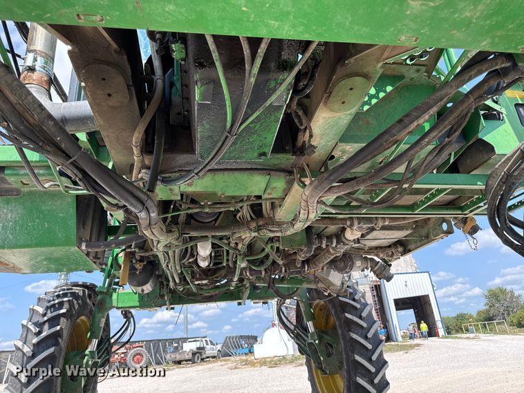 image for item DM5475 2011 John Deere 4730 sprayer