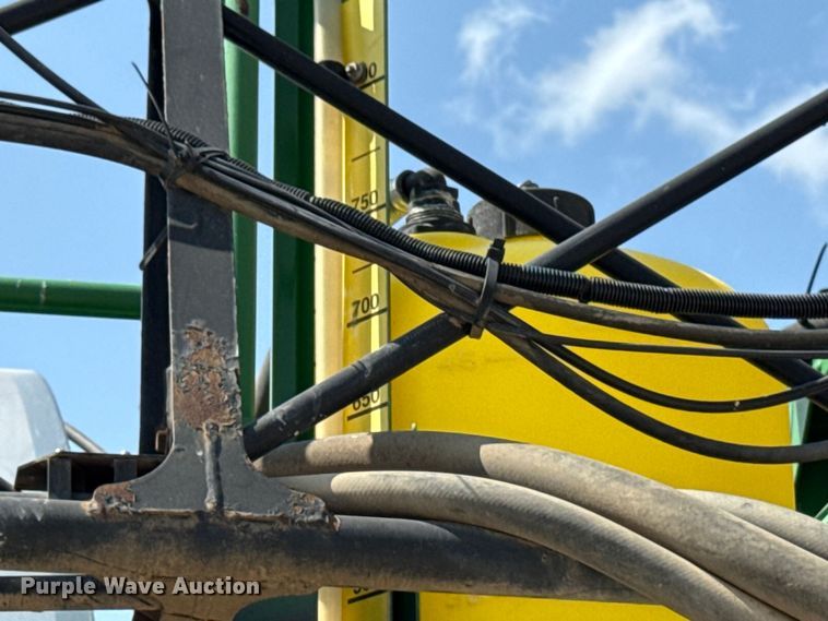 image for item DM5475 2011 John Deere 4730 sprayer