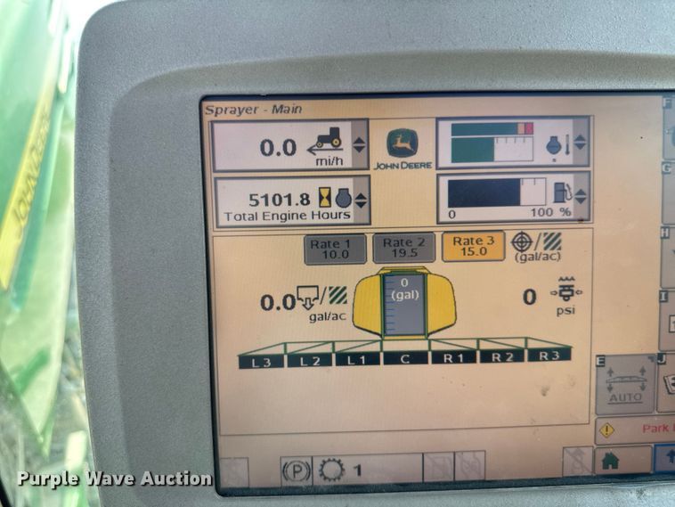 image for item DM5475 2011 John Deere 4730 sprayer