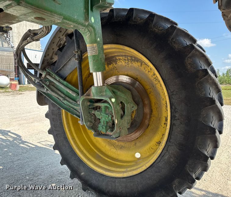 image for item DM5475 2011 John Deere 4730 sprayer