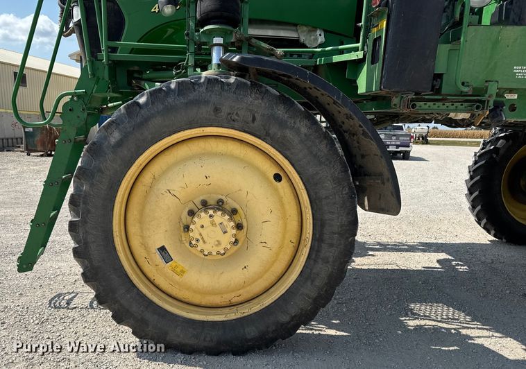 image for item DM5475 2011 John Deere 4730 sprayer