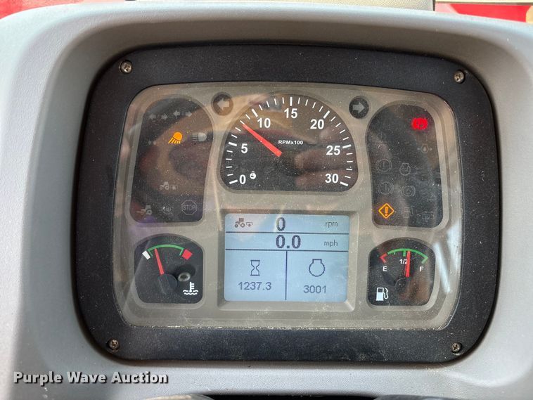 image for item DO1176 Case IH Farmall 55A MFWD tractor