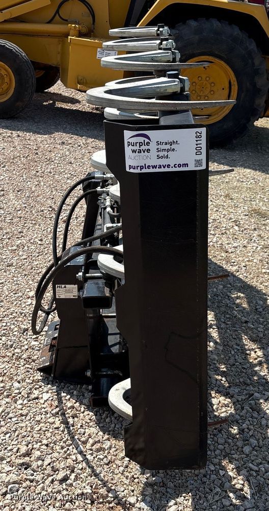 image for item DO1182 2021 Marcrest BG42 bale accumulator grapple