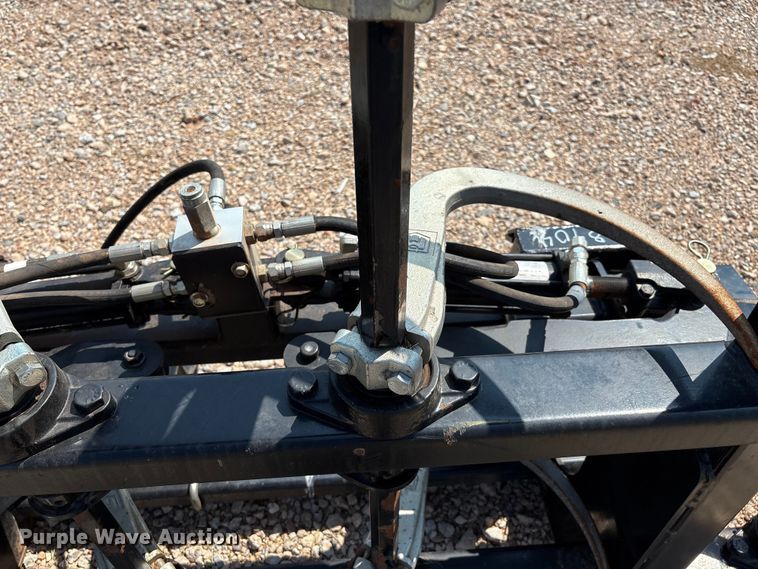 image for item DO1182 2021 Marcrest BG42 bale accumulator grapple