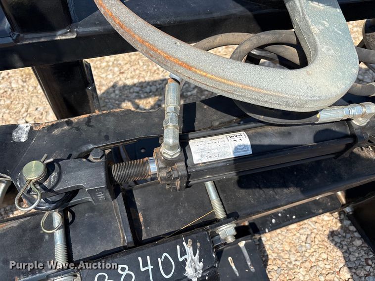 image for item DO1182 2021 Marcrest BG42 bale accumulator grapple