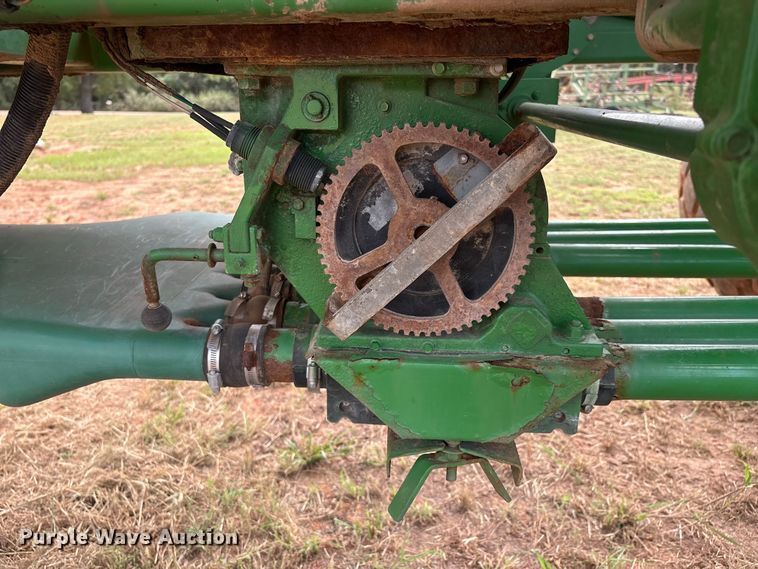 image for item DO1186 2001 John Deere 1860 air seeder