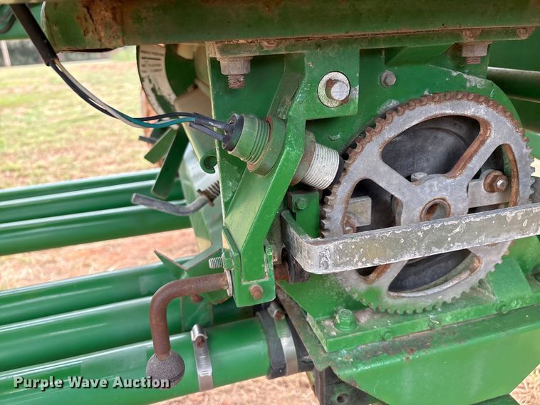 image for item DO1186 2001 John Deere 1860 air seeder