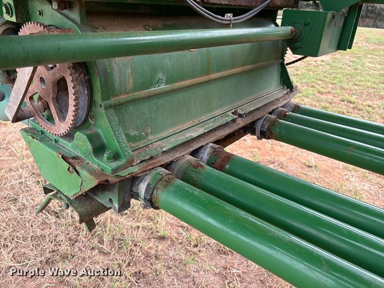 image for item DO1186 2001 John Deere 1860 air seeder