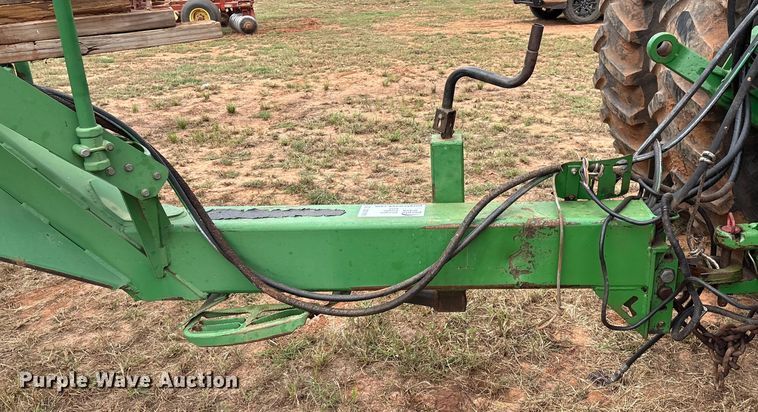 image for item DO1186 2001 John Deere 1860 air seeder