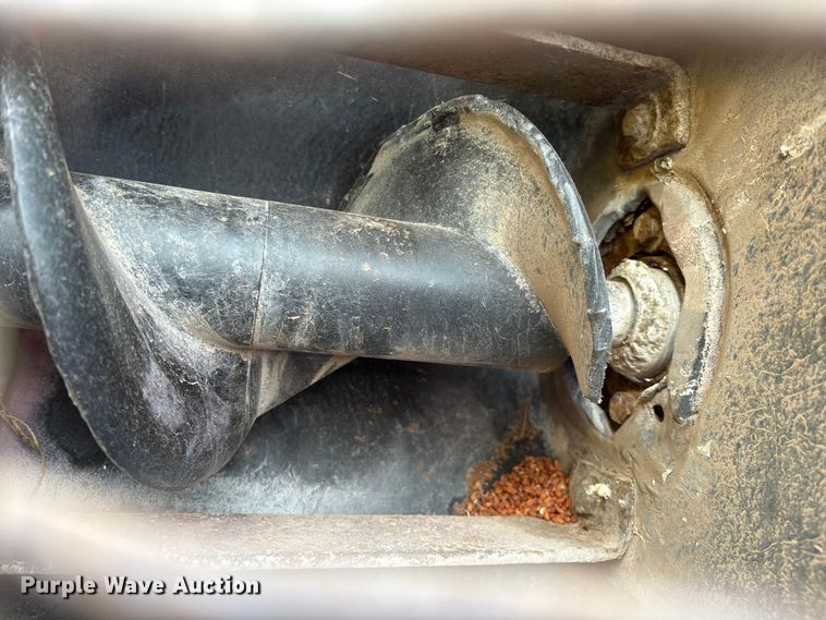 image for item DO1186 2001 John Deere 1860 air seeder