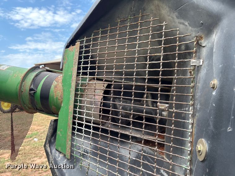 image for item DO1186 2001 John Deere 1860 air seeder