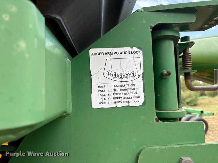 image for item DO1186 2001 John Deere 1860 air seeder