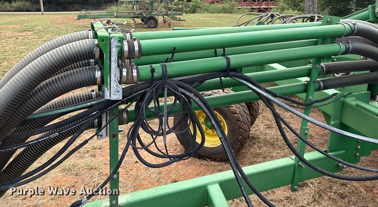 image for item DO1186 2001 John Deere 1860 air seeder