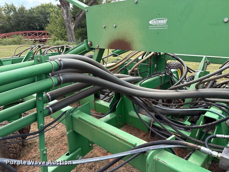 image for item DO1186 2001 John Deere 1860 air seeder