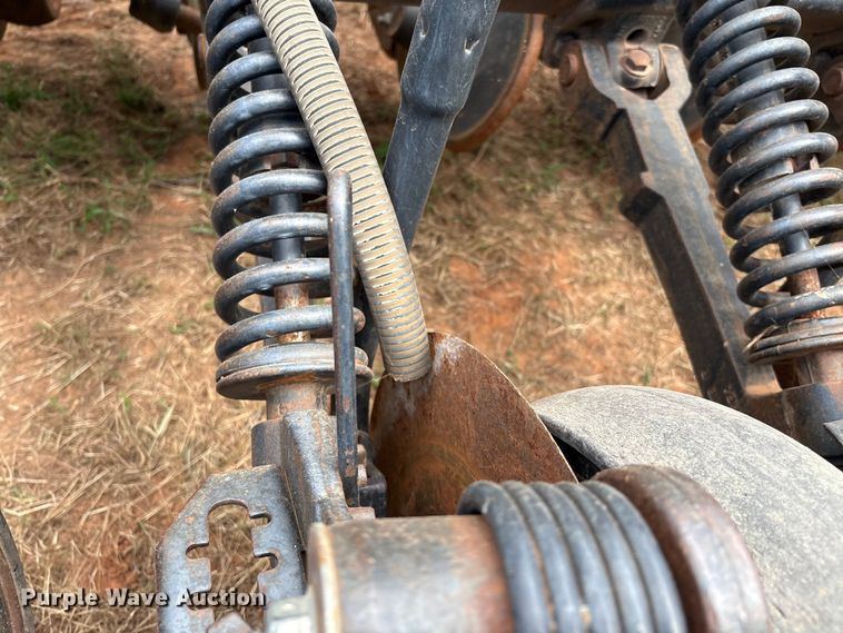 image for item DO1186 2001 John Deere 1860 air seeder