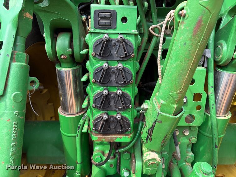 image for item DO1187 2010 John Deere 7930 MFWD tractor