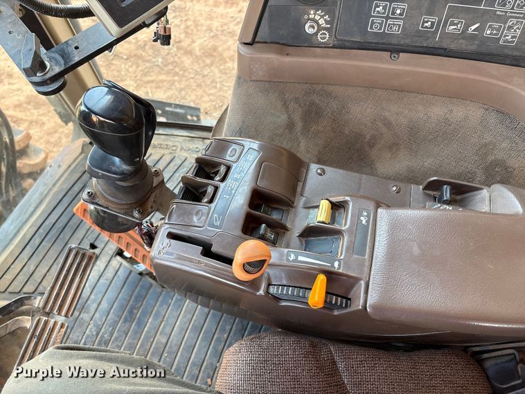 image for item DO1187 2010 John Deere 7930 MFWD tractor