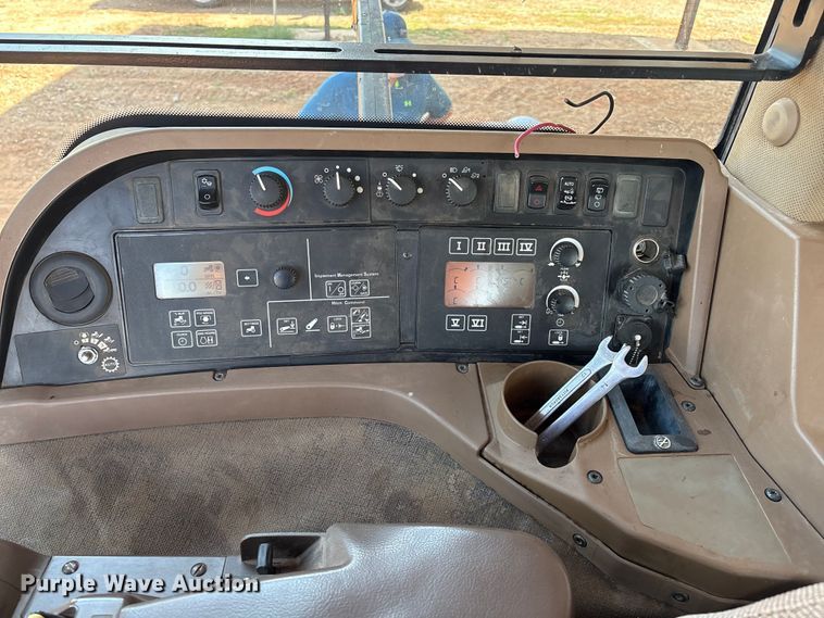 image for item DO1187 2010 John Deere 7930 MFWD tractor