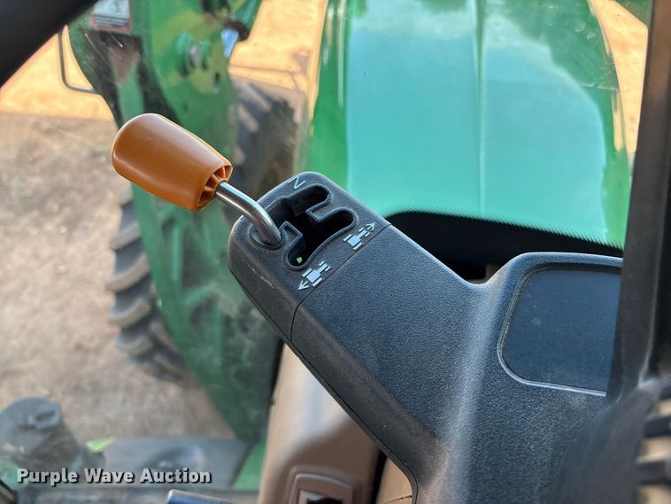 image for item DO1187 2010 John Deere 7930 MFWD tractor