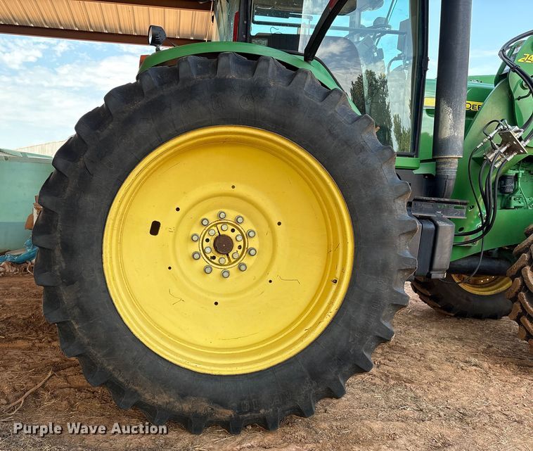 image for item DO1187 2010 John Deere 7930 MFWD tractor