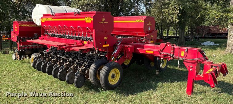 image for item DO1208 Sunflower 9435 planter