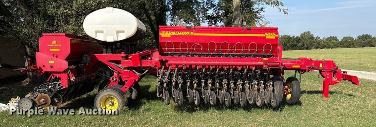 image for item DO1208 Sunflower 9435 planter