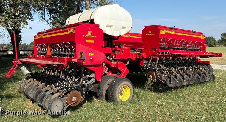 image for item DO1208 Sunflower 9435 planter