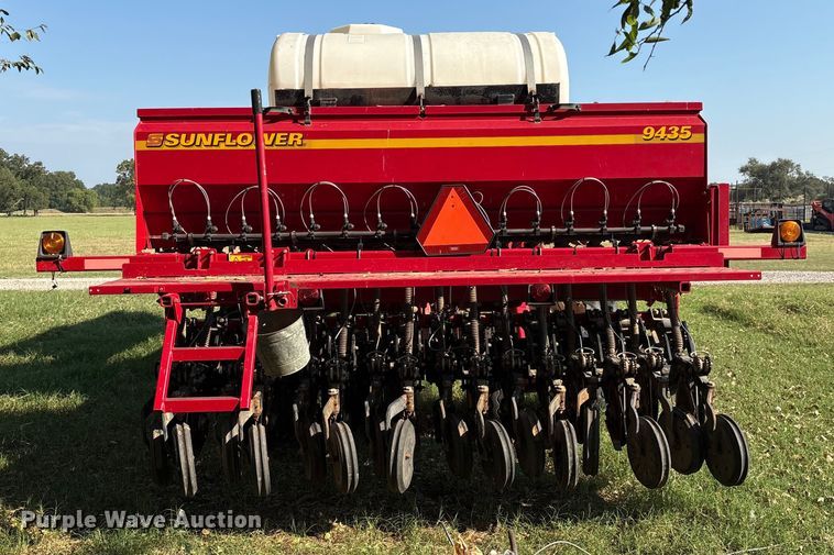 image for item DO1208 Sunflower 9435 planter