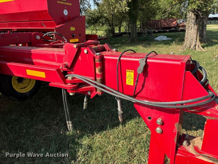 image for item DO1208 Sunflower 9435 planter