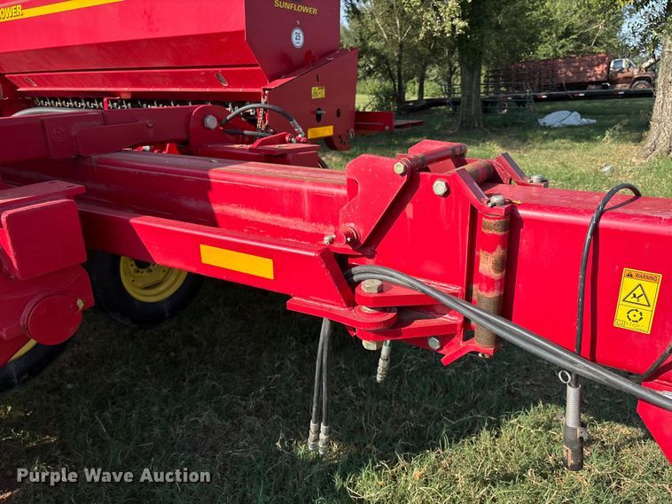 image for item DO1208 Sunflower 9435 planter