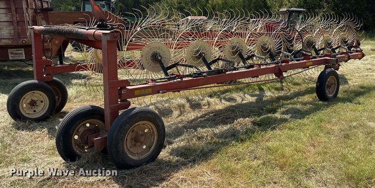 image for item DO1216 H&S 14/16WHL hay rake