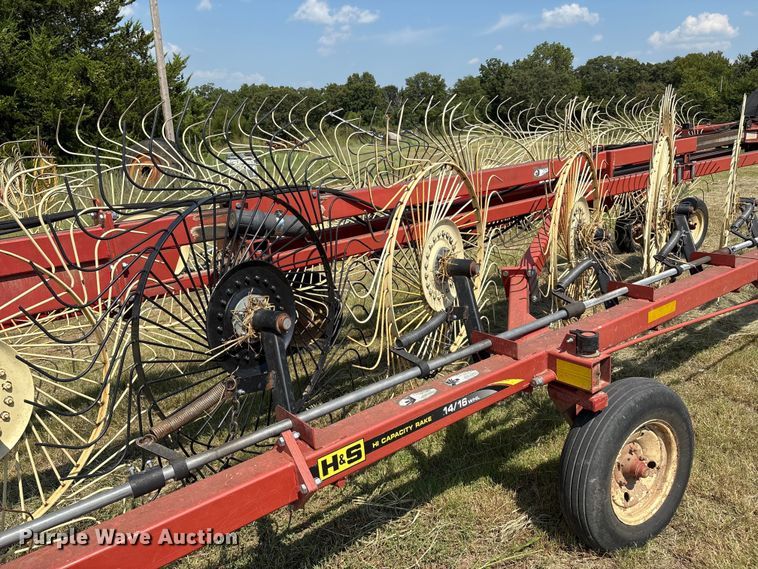 image for item DO1216 H&S 14/16WHL hay rake