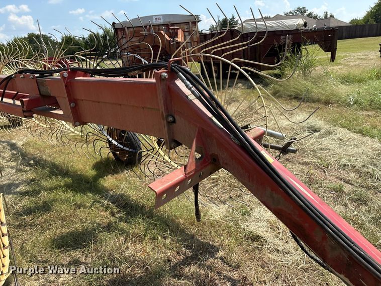image for item DO1216 H&S 14/16WHL hay rake