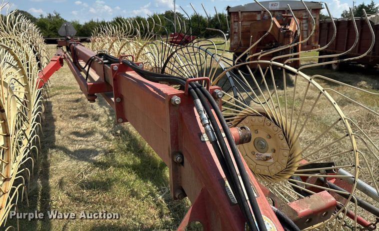 image for item DO1216 H&S 14/16WHL hay rake