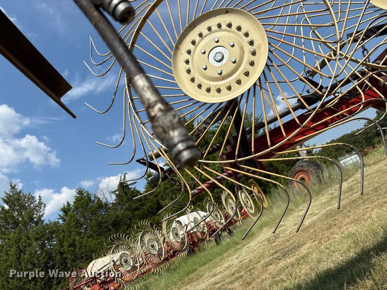 image for item DO1216 H&S 14/16WHL hay rake