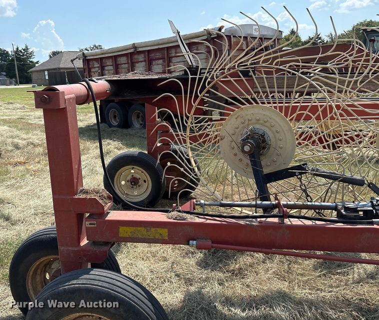 image for item DO1216 H&S 14/16WHL hay rake