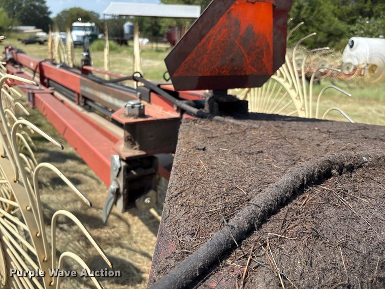 image for item DO1216 H&S 14/16WHL hay rake