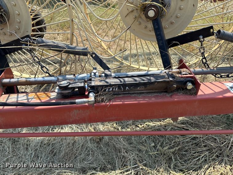 image for item DO1216 H&S 14/16WHL hay rake
