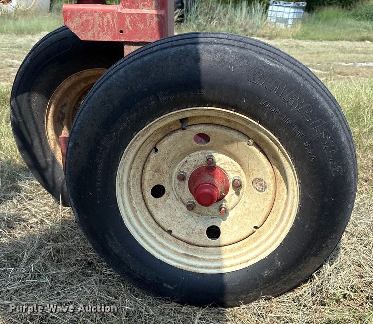 image for item DO1216 H&S 14/16WHL hay rake