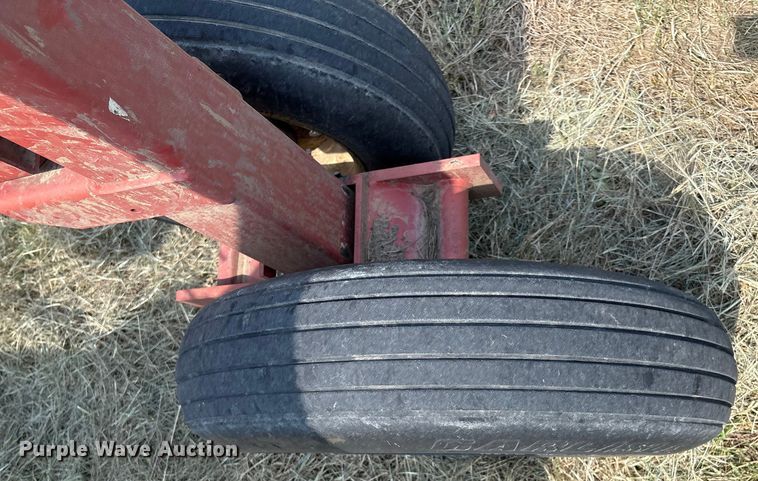 image for item DO1216 H&S 14/16WHL hay rake