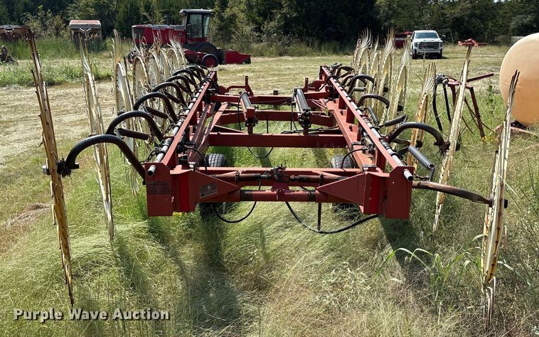 image for item DO1219 Massey Ferguson hay rake