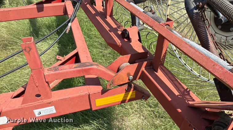 image for item DO1219 Massey Ferguson hay rake