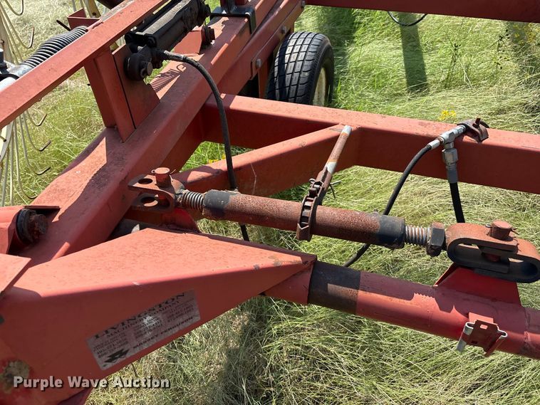 image for item DO1219 Massey Ferguson hay rake