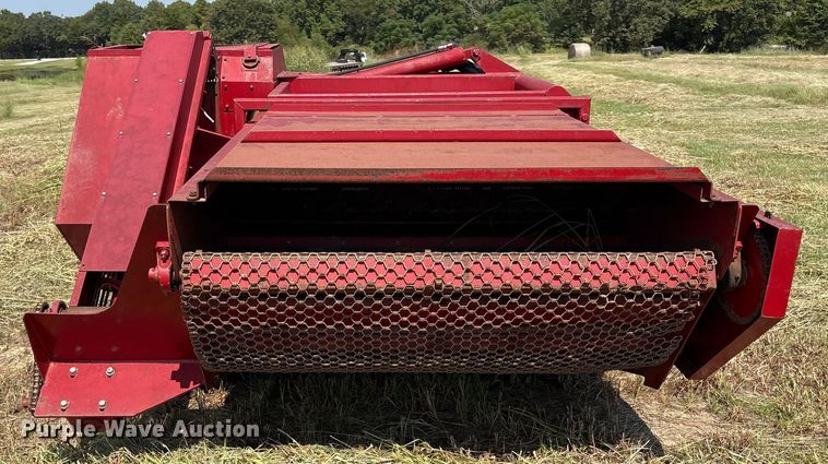 image for item DO1221 Savage 8261 pecan Harvester