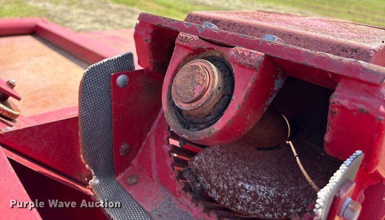 image for item DO1221 Savage 8261 pecan Harvester