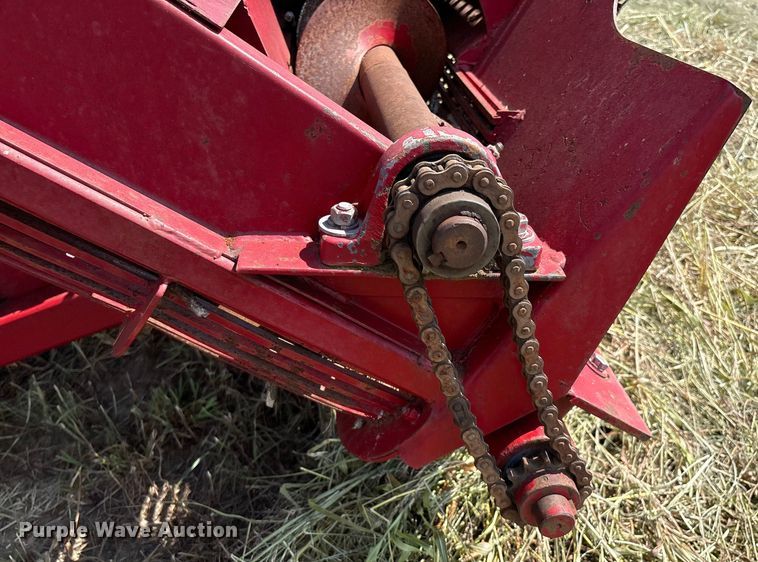 image for item DO1221 Savage 8261 pecan Harvester